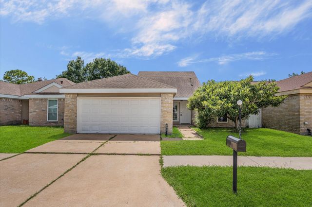 6130 Briar Terrace Drive, Houston, TX 77072