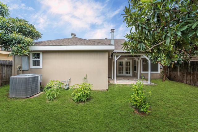 6130 Briar Terrace Drive, Houston, TX 77072