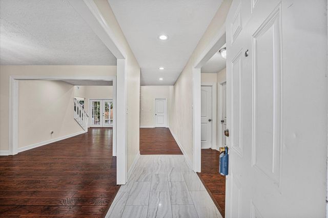 6130 Briar Terrace Drive, Houston, TX 77072