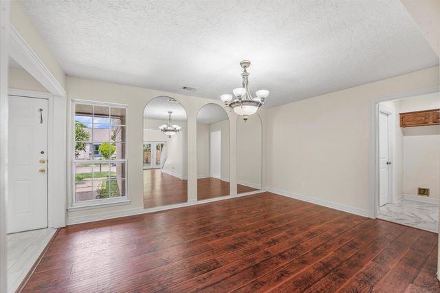 6130 Briar Terrace Drive, Houston, TX 77072