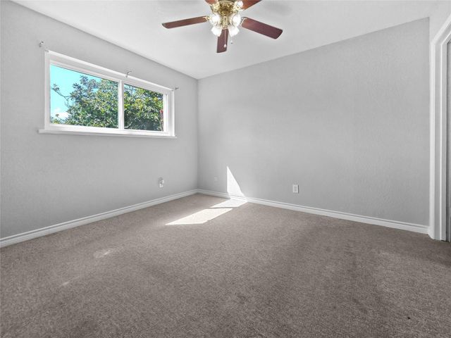 6402 Gaffney Drive, Jones Creek, TX 77541