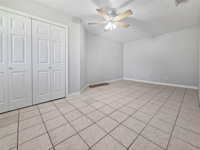 6402 Gaffney Drive, Jones Creek, TX 77541