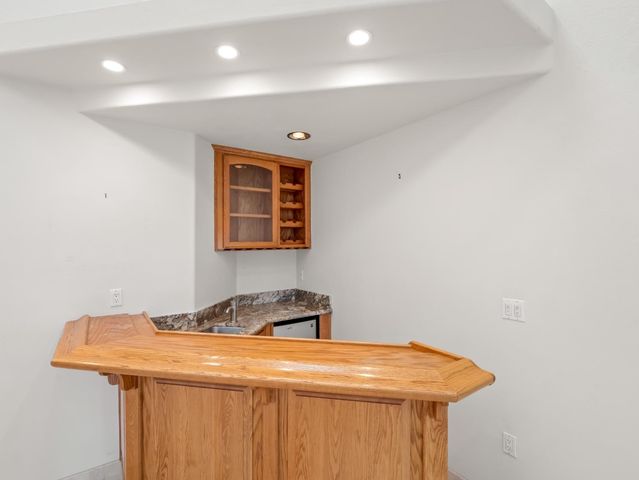 203 W Bluff Avenue, Fresno, CA 93711