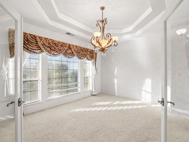 203 W Bluff Avenue, Fresno, CA 93711