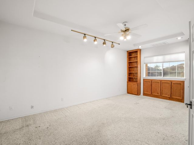 203 W Bluff Avenue, Fresno, CA 93711