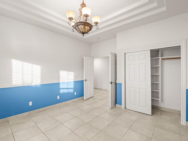 203 W Bluff Avenue, Fresno, CA 93711