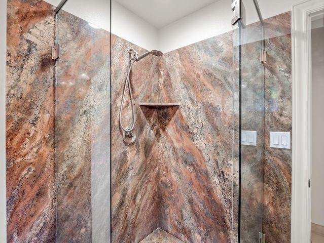 203 W Bluff Avenue, Fresno, CA 93711