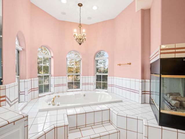 203 W Bluff Avenue, Fresno, CA 93711