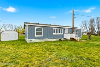 100 Trepanier Ct, Tieton, WA 98947