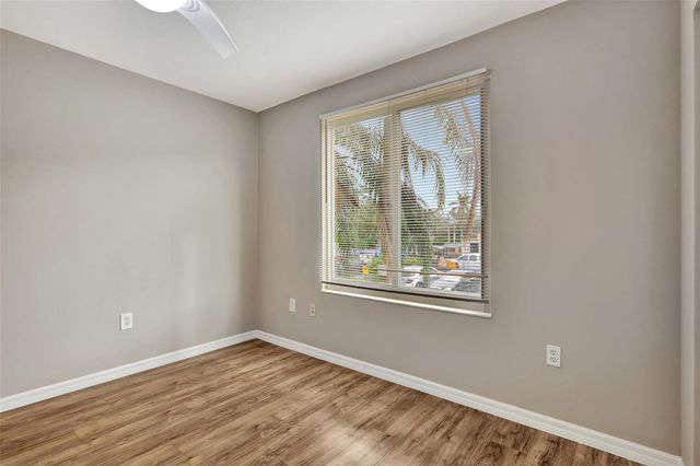 310 Villa Circle 310, Boynton Beach, FL 33435