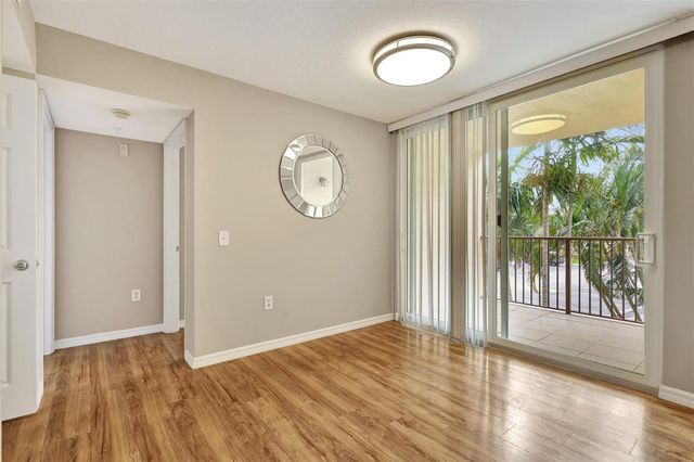 310 Villa Circle 310, Boynton Beach, FL 33435