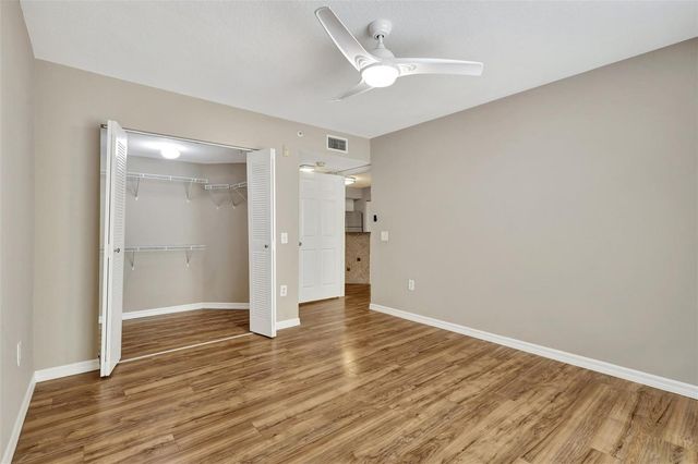 310 Villa Circle 310, Boynton Beach, FL 33435