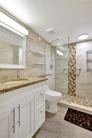 310 Villa Circle 310, Boynton Beach, FL 33435