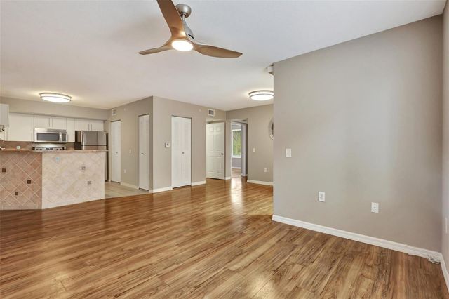310 Villa Circle 310, Boynton Beach, FL 33435