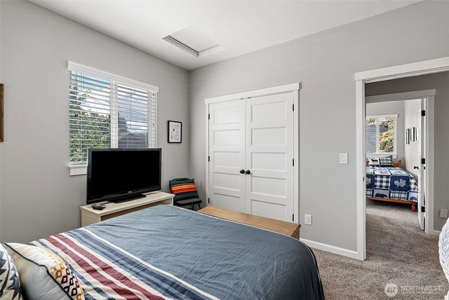 1225 N Anderson Street, Tacoma, WA 98406