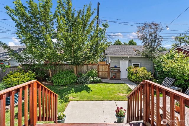1225 N Anderson Street, Tacoma, WA 98406