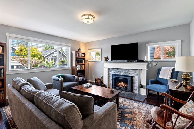 1225 N Anderson Street, Tacoma, WA 98406
