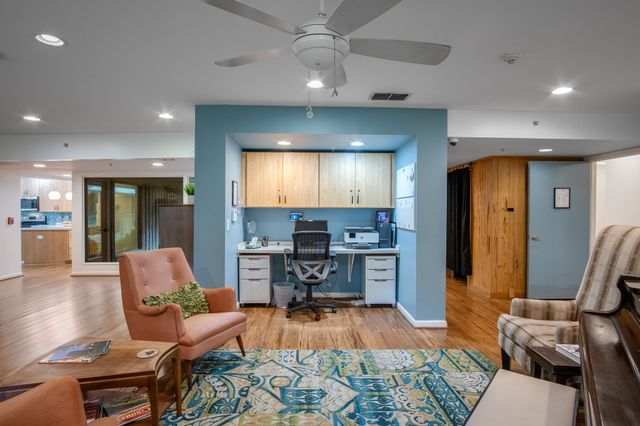 921 NW 9th Street, Grand Prairie, TX 75050