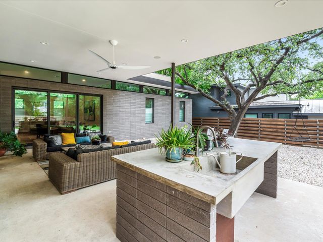 1703 Dexter ST, Austin, TX 78704