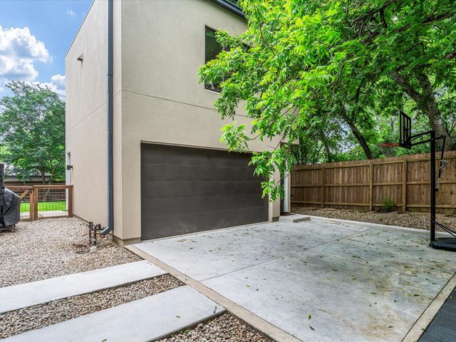 1703 Dexter ST, Austin, TX 78704