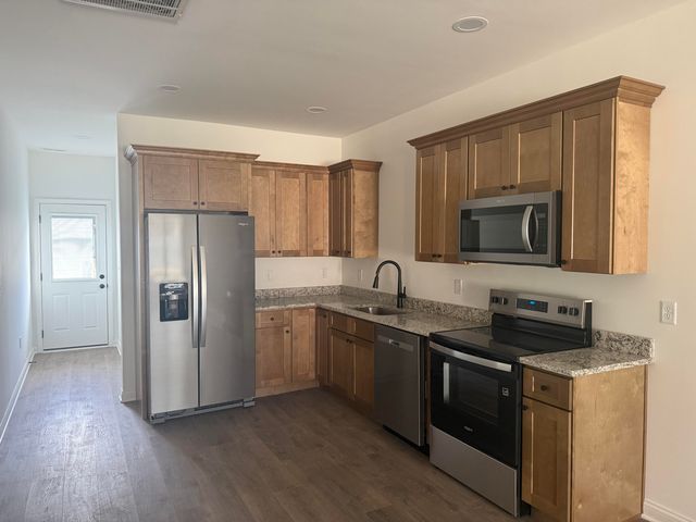 838 Ridgewood Drive 5, Berea, KY 40403