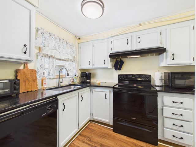 25 Finch Street, Keene, NH 03431