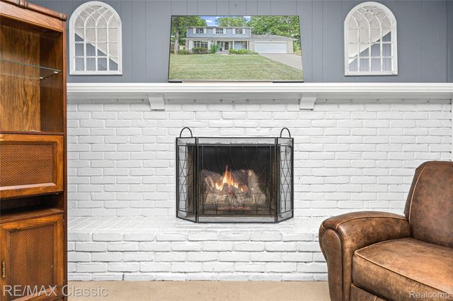 27036 Arlington Drive, Southfield, MI 48076