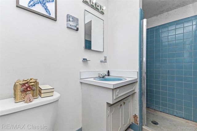 27036 Arlington Drive, Southfield, MI 48076