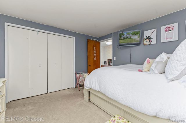 27036 Arlington Drive, Southfield, MI 48076