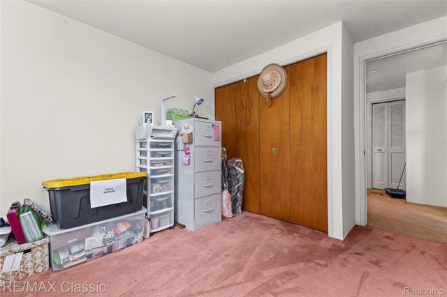 27036 Arlington Drive, Southfield, MI 48076