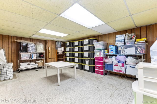 27036 Arlington Drive, Southfield, MI 48076