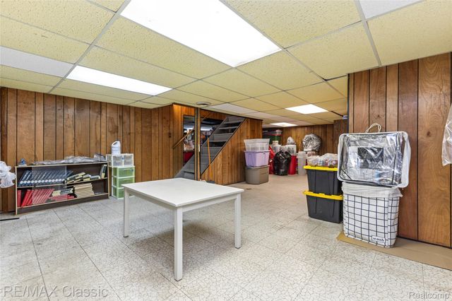27036 Arlington Drive, Southfield, MI 48076