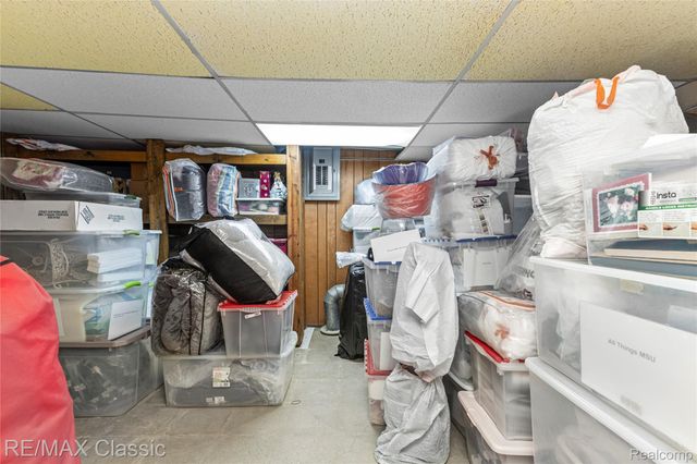 27036 Arlington Drive, Southfield, MI 48076