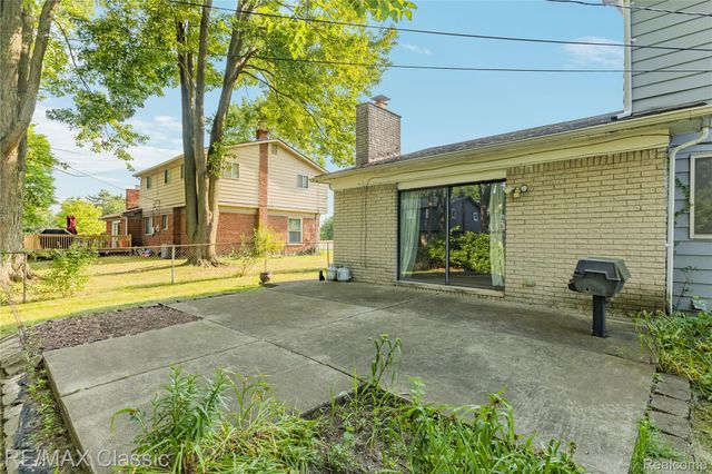 27036 Arlington Drive, Southfield, MI 48076