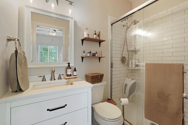 595 E Augusta St, Woodbridge, CA 95258