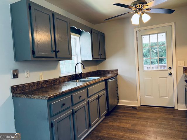 2423 Flannery Street SE, Rome, GA 30161