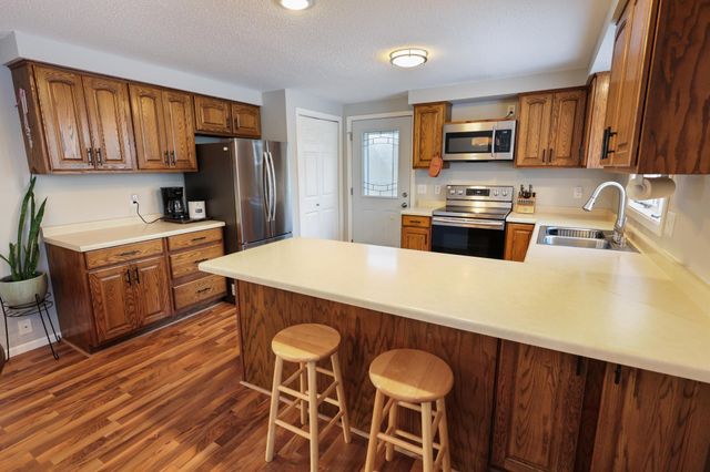 21276 County Road 7, Saint Augusta, MN 56301