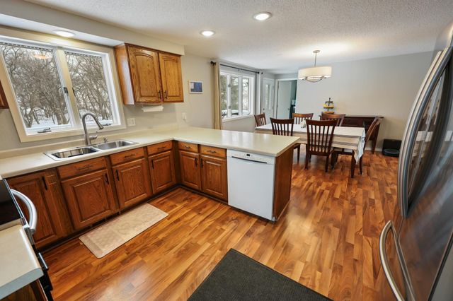 21276 County Road 7, Saint Augusta, MN 56301