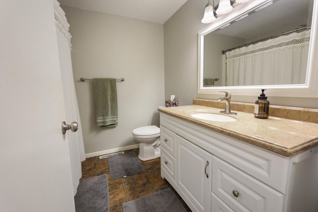 21276 County Road 7, Saint Augusta, MN 56301