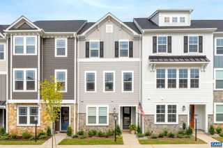 770 PARK RIDGE DR, Crozet, VA 22932