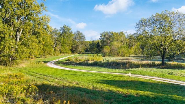 19345 Ridge Road, North Royalton, OH 44133