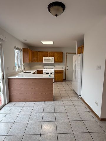 1004 Ann Street, Joliet, IL 60435