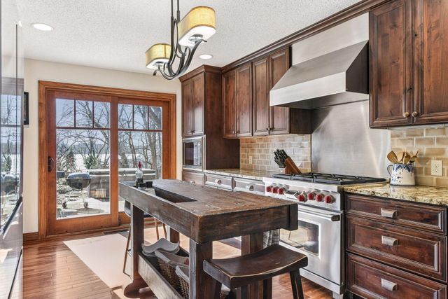 6220 Barberry Circle, Excelsior, MN 55331