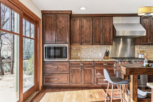 6220 Barberry Circle, Excelsior, MN 55331