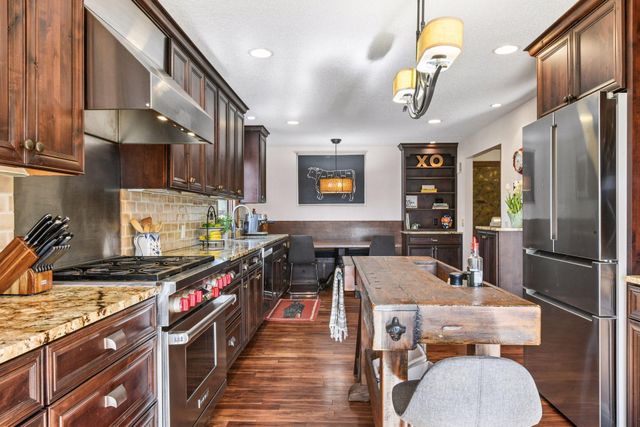 6220 Barberry Circle, Excelsior, MN 55331