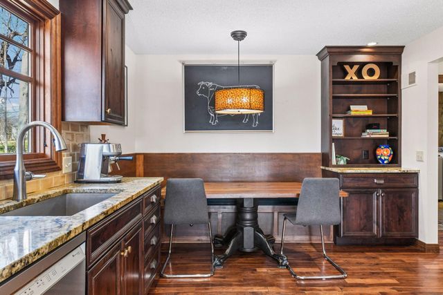 6220 Barberry Circle, Excelsior, MN 55331