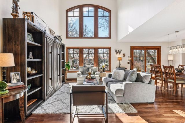 6220 Barberry Circle, Excelsior, MN 55331