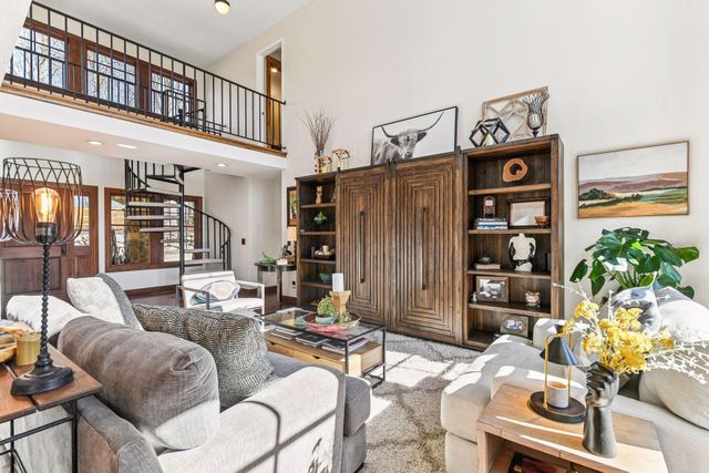 6220 Barberry Circle, Excelsior, MN 55331