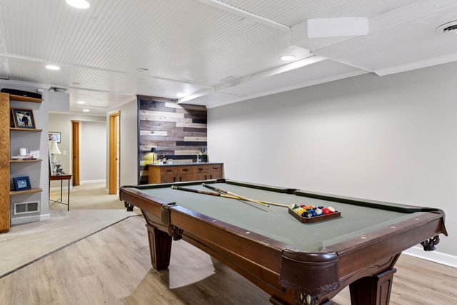 6220 Barberry Circle, Excelsior, MN 55331