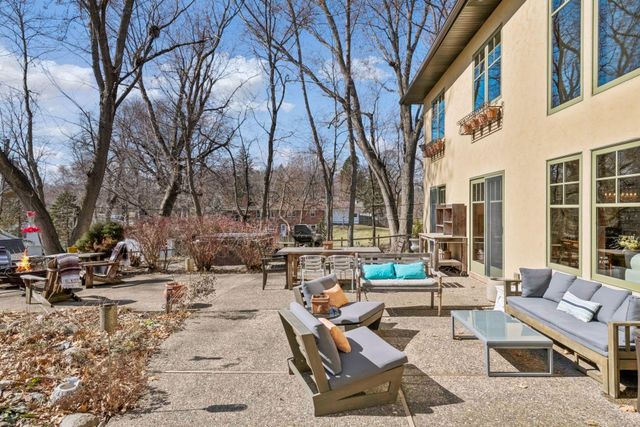 6220 Barberry Circle, Excelsior, MN 55331